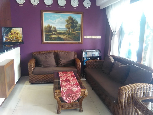 Imagen de los interiores del Hotel Grand Medallion. Foto 16