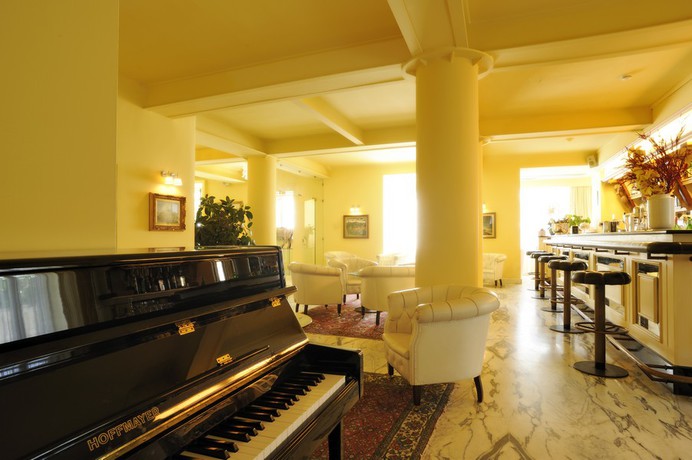 Imagen general del Hotel Grand Mediterranee. Foto 4