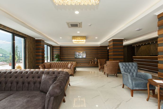 Imagen de los interiores del Hotel Grand Mela. Foto 18