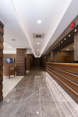 Imagen de los interiores del Hotel Grand Mela. Foto 19