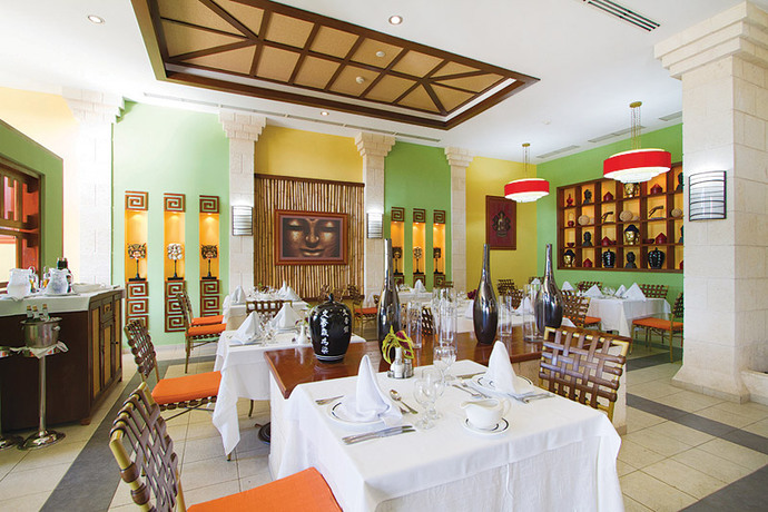 Imagen del bar/restaurante del Hotel Grand Memories Varadero. Foto 3