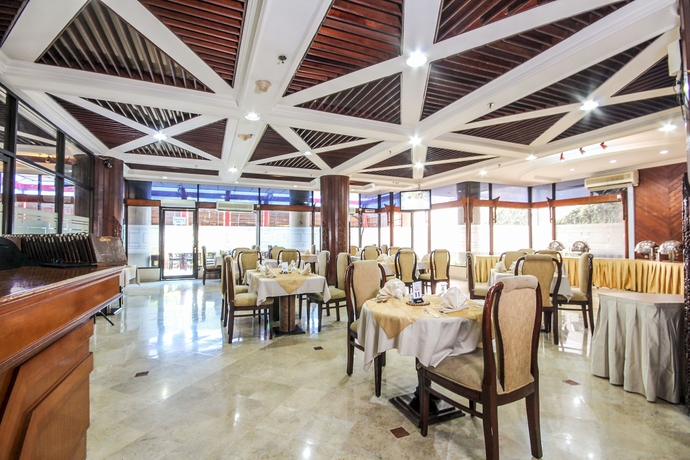 Imagen del bar/restaurante del Hotel Grand Menteng. Foto 4