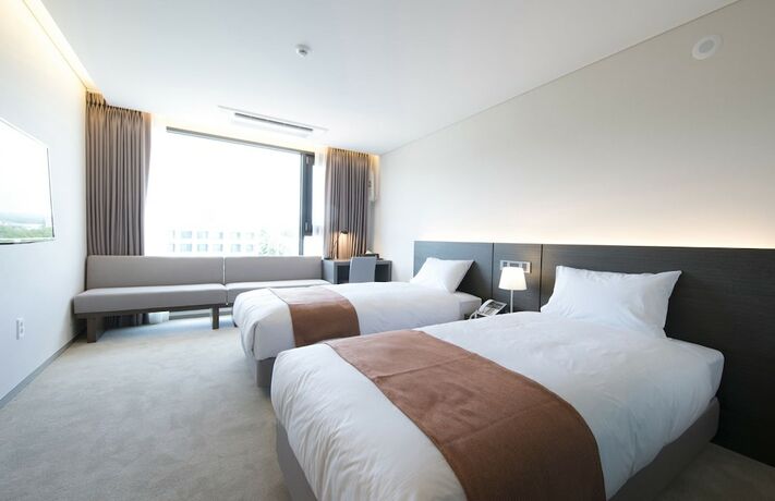 Imagen de la habitación del Hotel Grand Mer Jeju. Foto 13