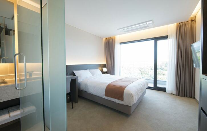 Imagen de la habitación del Hotel Grand Mer Jeju. Foto 23