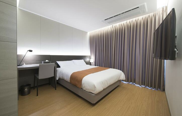Imagen de la habitación del Hotel Grand Mer Jeju. Foto 25