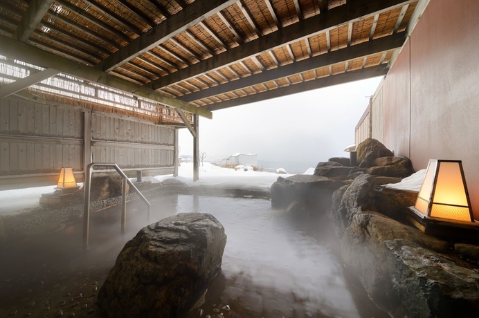 Imagen de la piscina del Hotel Grand Mer Sankaiso. Foto 19