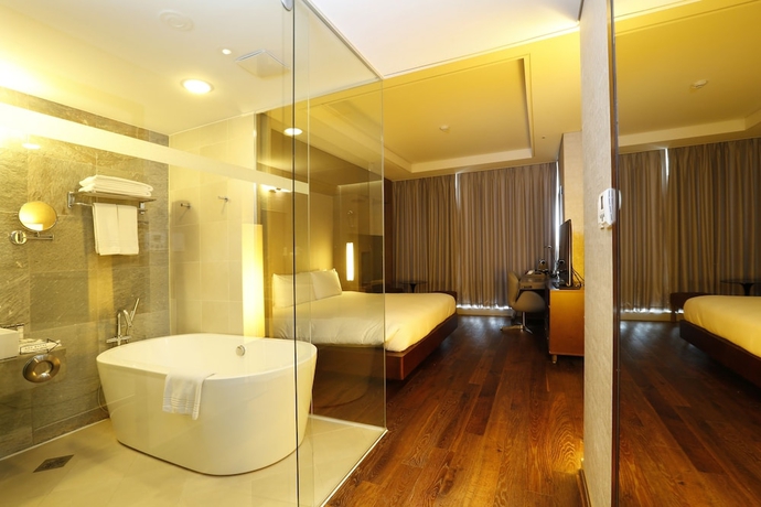 Imagen de la habitación del Hotel Grand Mercure Ambassador Changwon. Foto 11