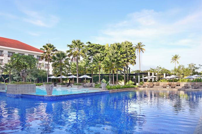 Imagen de la piscina del Hotel Grand Mercure Bali Seminyak. Foto 19