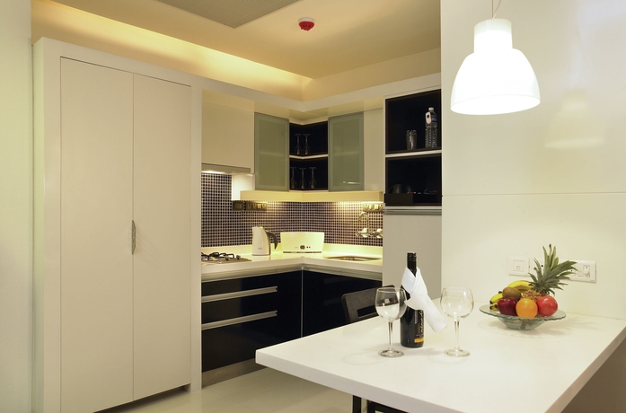 Imagen de la habitación del Hotel Grand Mercure Bangalore. Foto 9