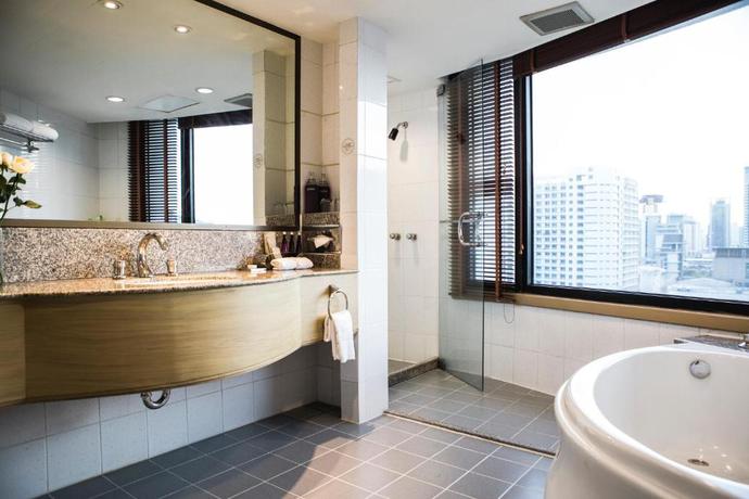 Imagen de los interiores del Hotel Grand Mercure Bangkok Atrium. Foto 8