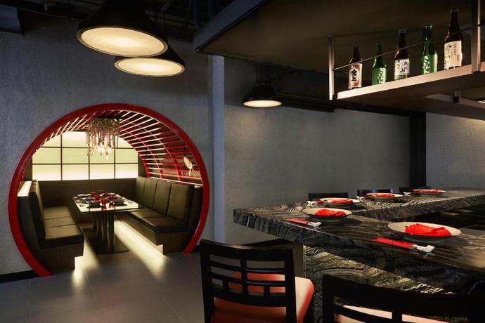 Imagen del bar/restaurante del Hotel Grand Mercure Bangkok Atrium. Foto 2