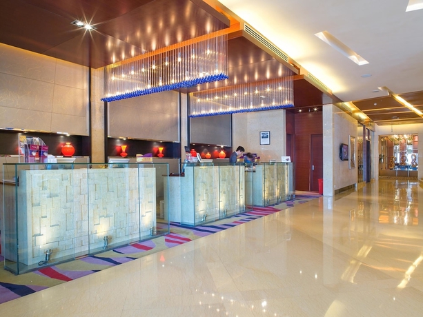 Imagen de los interiores del Hotel Grand Mercure Beijing Central. Foto 19