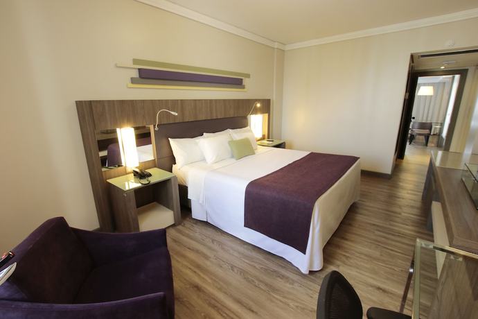 Imagen de la habitación del Hotel Grand Mercure Curitiba Rayon. Foto 3