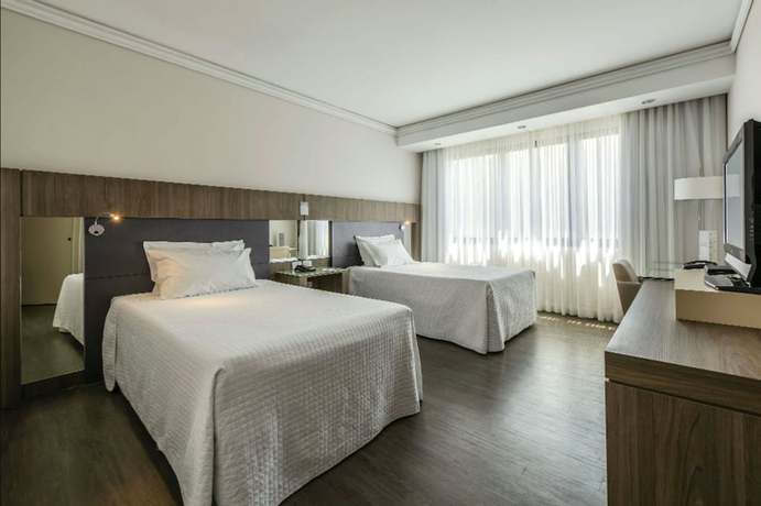 Imagen de la habitación del Hotel Grand Mercure Curitiba Rayon. Foto 18