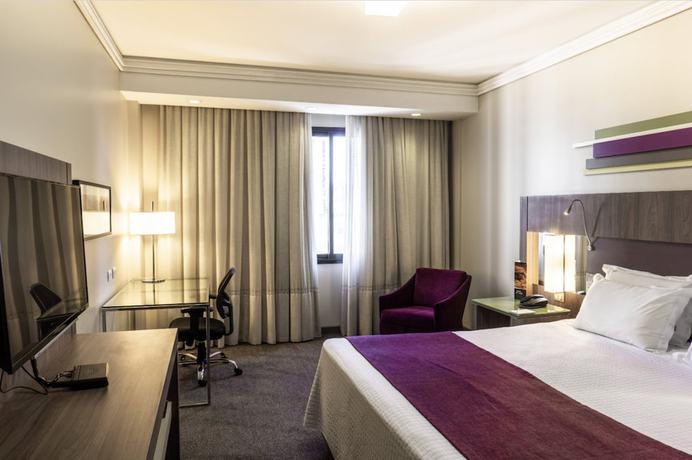 Imagen de la habitación del Hotel Grand Mercure Curitiba Rayon. Foto 19