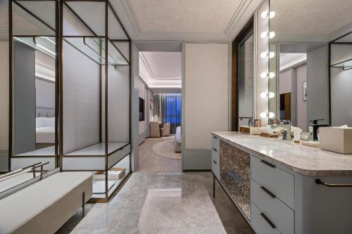 Imagen de la habitación del Hotel Grand Mercure Hangzhou Zhejiang University. Foto 18