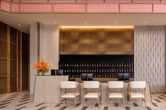 Imagen de los interiores del Hotel Grand Mercure Krabi Ao Nang. Foto 8