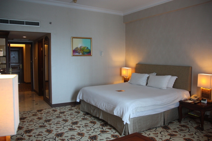 Imagen de la habitación del Hotel Grand Mercure Medan Angkasa. Foto 2