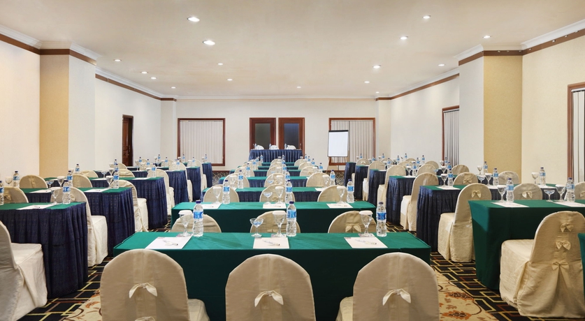 Imagen de los interiores del Hotel Grand Mercure Medan Angkasa. Foto 13