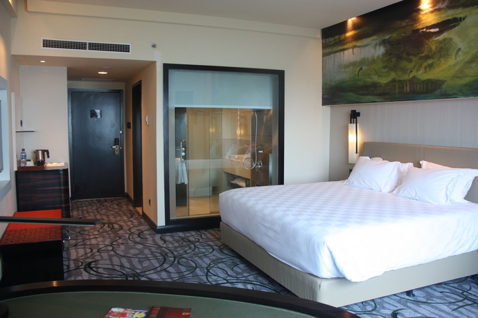 Imagen de la habitación del Hotel Grand Mercure Medan Angkasa. Foto 8