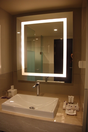 Imagen de la habitación del Hotel Grand Mercure Medan Angkasa. Foto 9