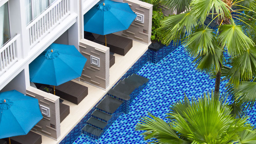 Imagen de los exteriores del Hotel Grand Mercure Phuket Patong. Foto 6