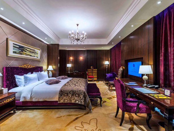 Imagen de la habitación del Hotel Grand Mercure Qingdao Airlines. Foto 10