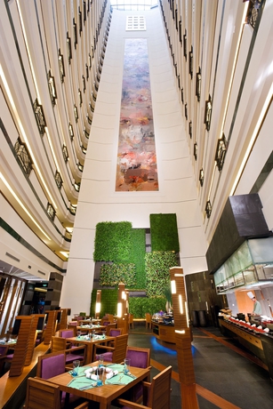 Imagen del bar/restaurante del Hotel Grand Mercure Shanghai Hongqiao. Foto 3