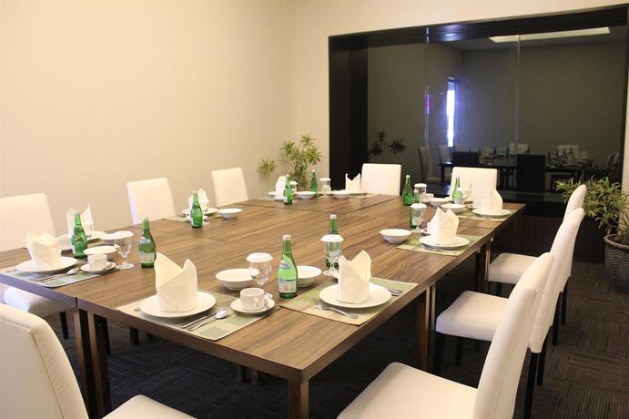 Imagen de los interiores del Hotel Grand Mercure Solo Baru. Foto 20