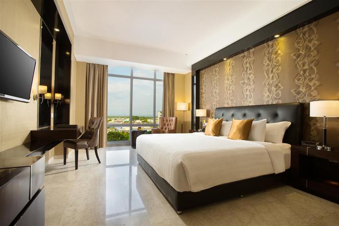 Imagen de la habitación del Hotel Grand Mercure Solo Baru. Foto 9