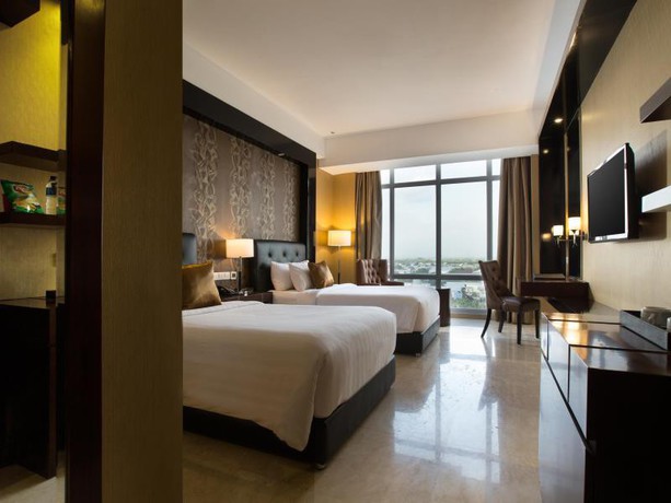 Imagen de la habitación del Hotel Grand Mercure Solo Baru. Foto 10