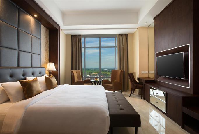 Imagen de la habitación del Hotel Grand Mercure Solo Baru. Foto 13