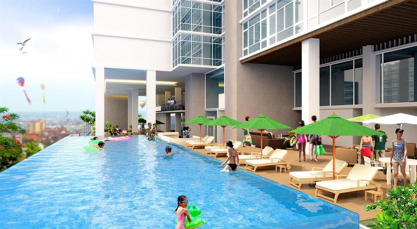 Imagen de la piscina del Hotel Grand Mercure Solo Baru. Foto 28