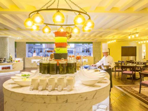 Imagen general del Hotel Grand Mercure Urumqi Hualing. Foto 2