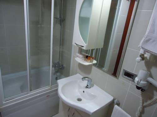 Imagen general del Hotel Grand Merin Airport. Foto 7
