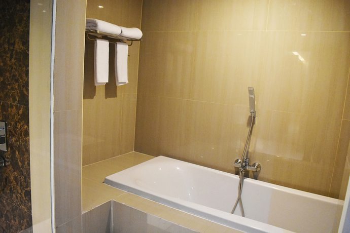 Imagen de la habitación del Hotel Grand Metro Tasikmalaya. Foto 5