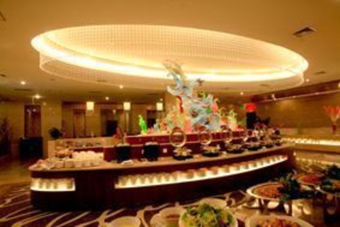 Imagen del bar/restaurante del Hotel Grand Metropark Chongqing, Yubei. Foto 3