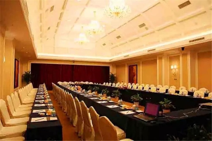 Imagen de los interiores del Hotel Grand Metropark Guofeng Tangshan. Foto 18