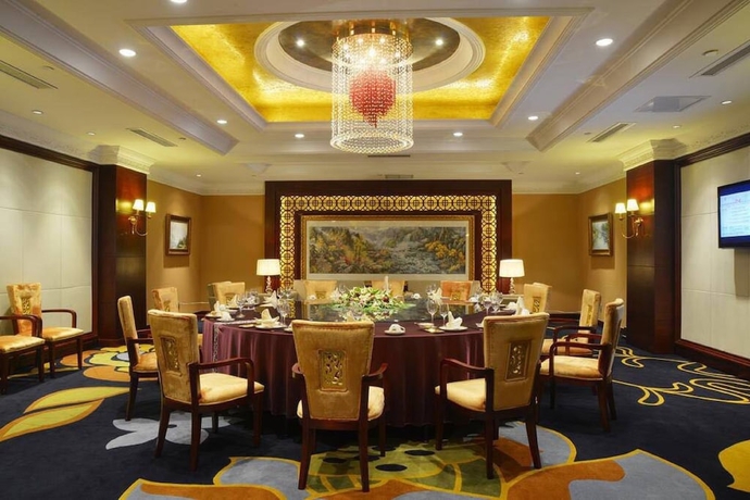 Imagen del bar/restaurante del Hotel Grand Metropark Northyoker Shenyang. Foto 3