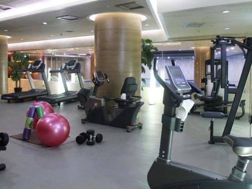 Imagen general del Hotel Grand Metropark Qingdao. Foto 14