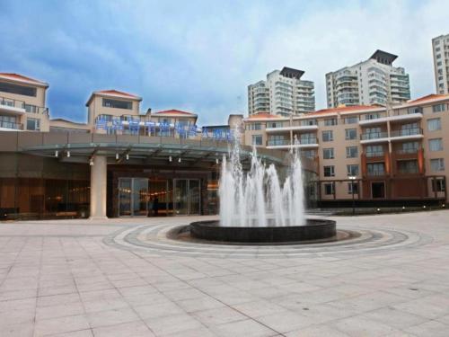 Imagen general del Hotel Grand Metropark Qingdao. Foto 15