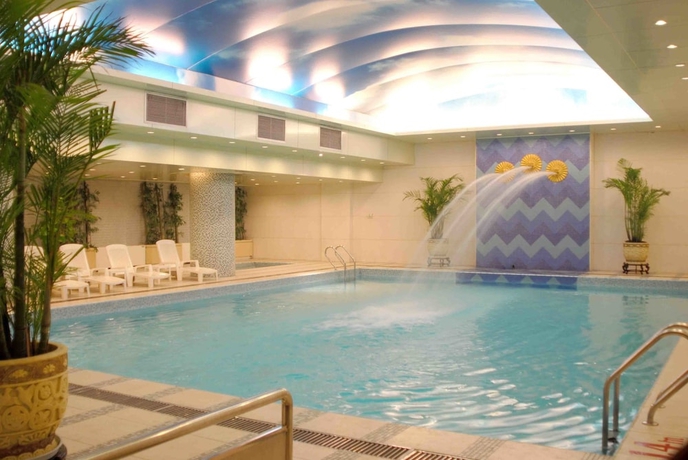 Imagen de la piscina del Hotel Grand Metropark Wanshi Taiyuan. Foto 19