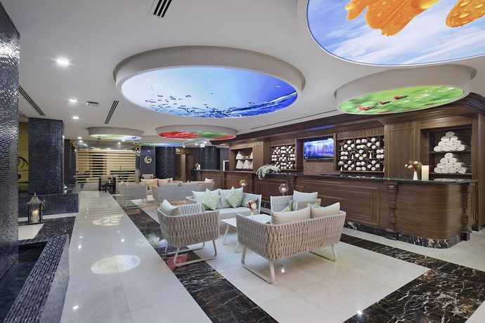 Imagen de los interiores del Hotel Grand Millenium Konya. Foto 17