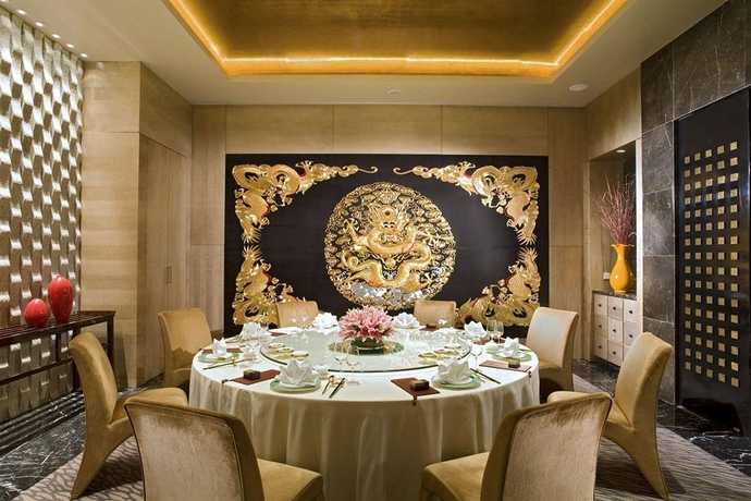 Imagen del bar/restaurante del Hotel Grand Millennium Beijing. Foto 1