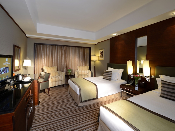 Imagen de la habitación del Hotel Grand Millennium Dubai. Foto 6
