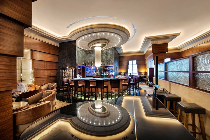 Imagen del bar/restaurante del Hotel Grand Millennium Dubai. Foto 3