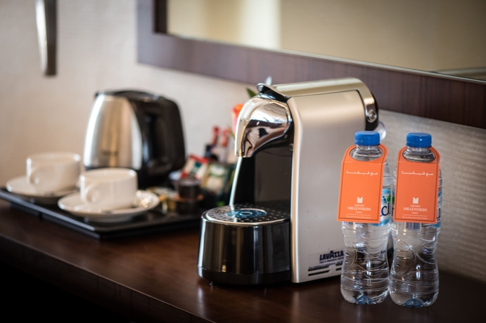 Imagen de la habitación del Hotel Grand Millennium Dubai. Foto 9