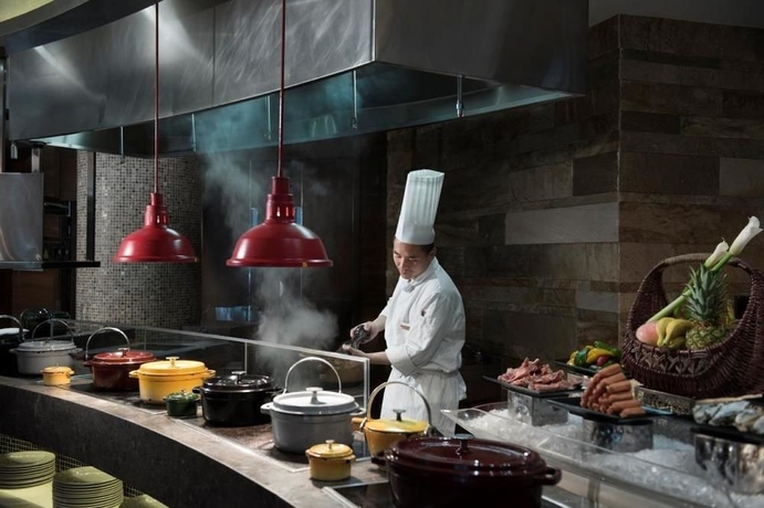 Imagen del bar/restaurante del Hotel Grand Millennium Hongqiao Shanghai. Foto 4