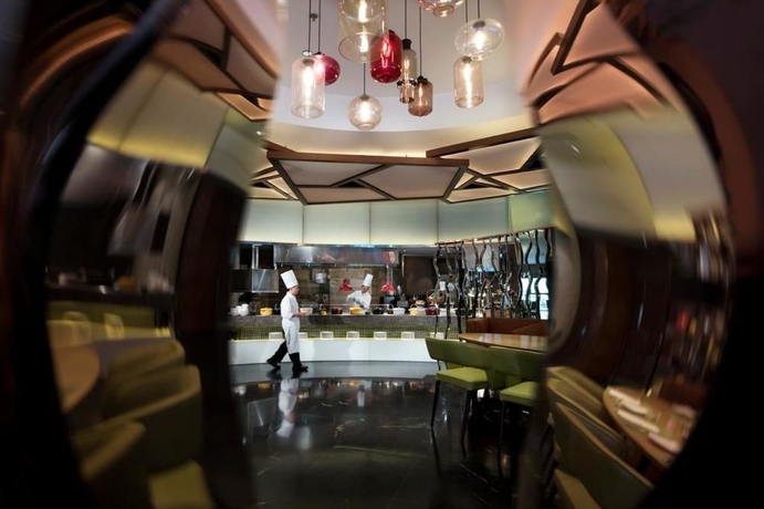 Imagen del bar/restaurante del Hotel Grand Millennium Hongqiao Shanghai. Foto 6