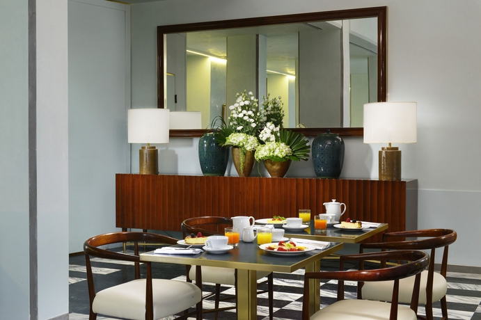 Imagen del bar/restaurante del Hotel Grand Minerva. Foto 6